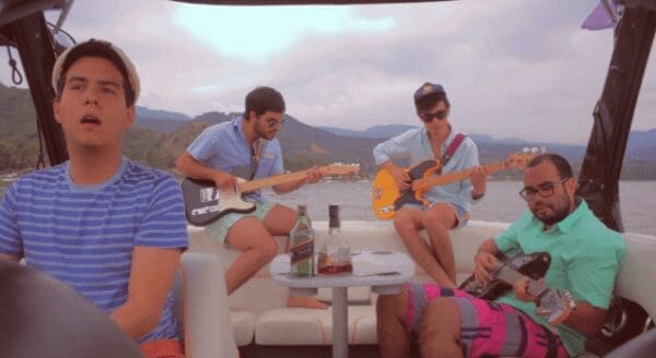 Video: Los Blenders – “Chavos Bien”