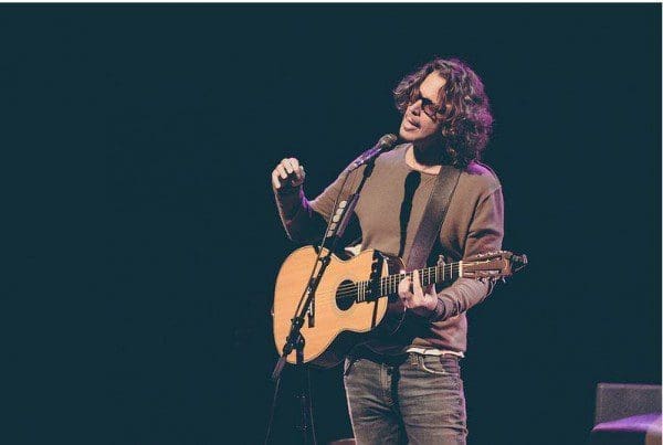 Chris Cornell Performs “Say Hello 2 Heaven” as a Tribute to Scott Weiland