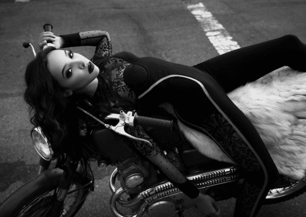 Tinashe feat. Juicy J – “Energy”