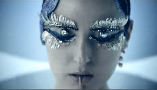 Video: BANKS – “Gemini Feed”