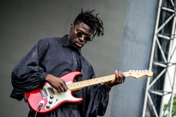 Moses Sumney feat. Meshell Ndegeocello AND Syd – “Hey Girl(s)”