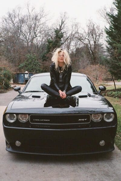 Alison Mosshart Announces Spoken Word Album & Shares New Song