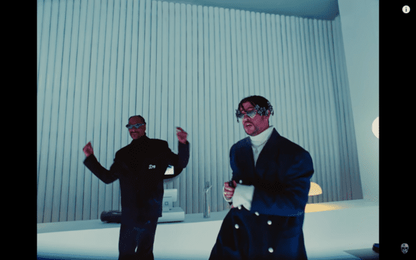 Video: Bad Bunny – “Hoy Cobré”