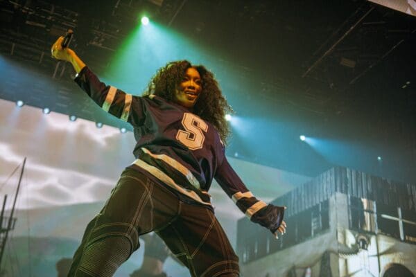 POD Photos: SZA Dazzles on the S.O.S. Tour in San Diego (3/13)